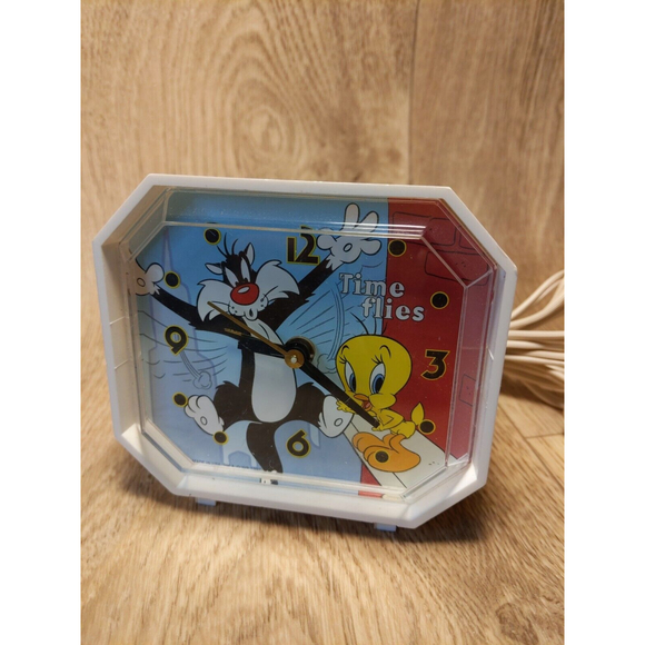 Sylvester and Tweety Vintage Westclox Alarm Clock Cartoon Kids 90's - Picture 1 of 4